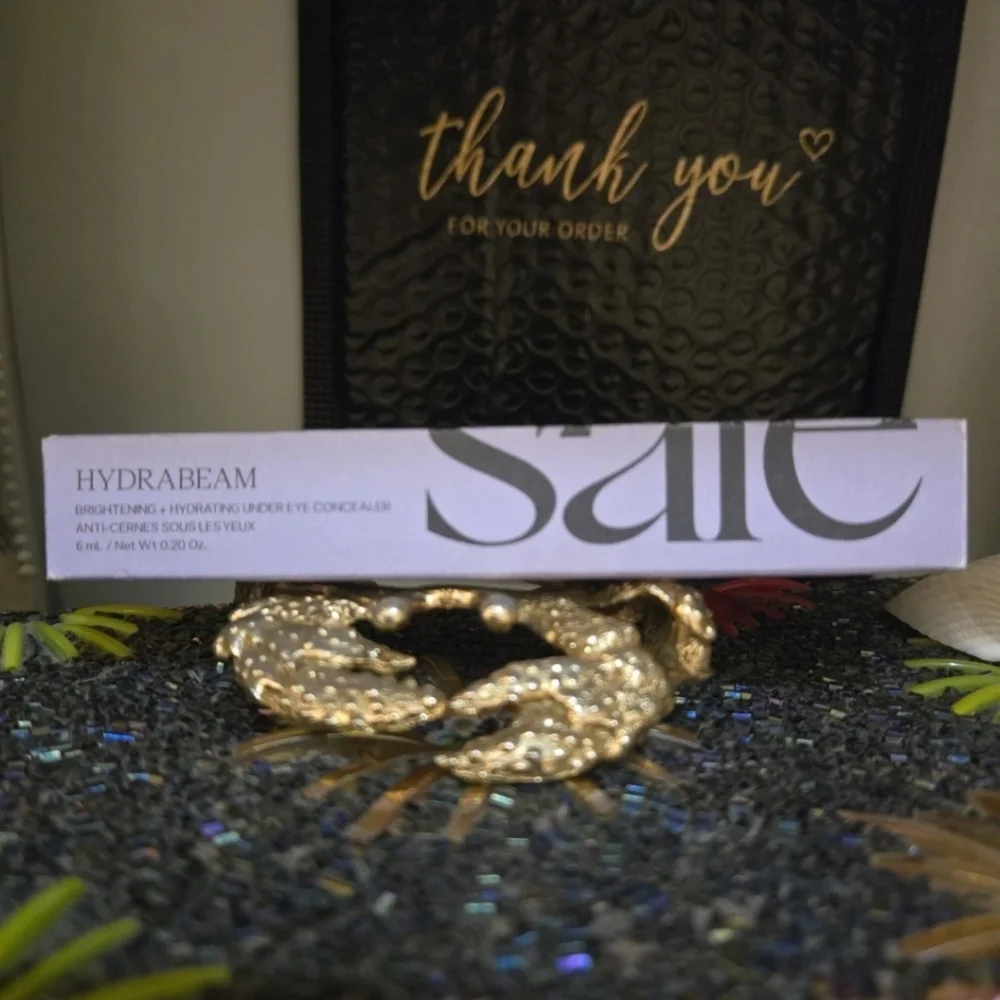 NIB Saie Hydrabeam Brightening Under Eye Concealer - HB Half